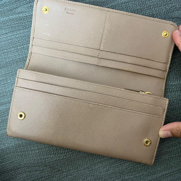 Prada wallet - Picture 2 of 9